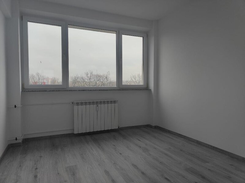 Titan, Brancusi, vis a vis de Parcul IOR,